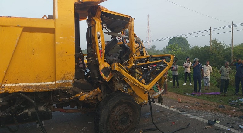  கோர விபத்து..! 10க்கும் மேற்பட்டோர் படுகாயம் - வவுனியாவில் கொடூரம் 