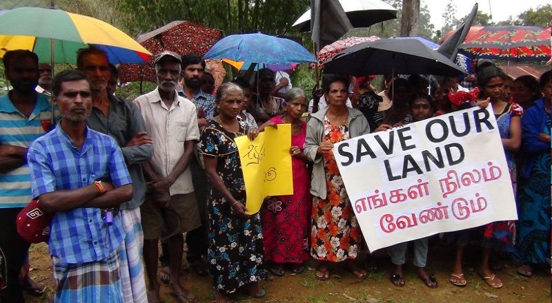 பாரண்டா தோட்டங்களில் வாழும் தொழிலாளர்கள் இன்றைய தினம் போராட்டத்தில் ஈடுபடுள்ளனர்.