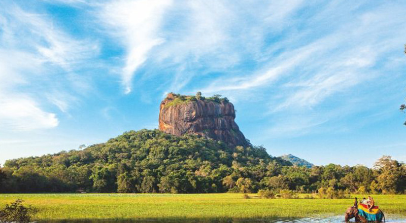 சுற்றுலாத் துறை மூலம் ஒரு பில்லியனுக்கும் அதிக வருமானம்!