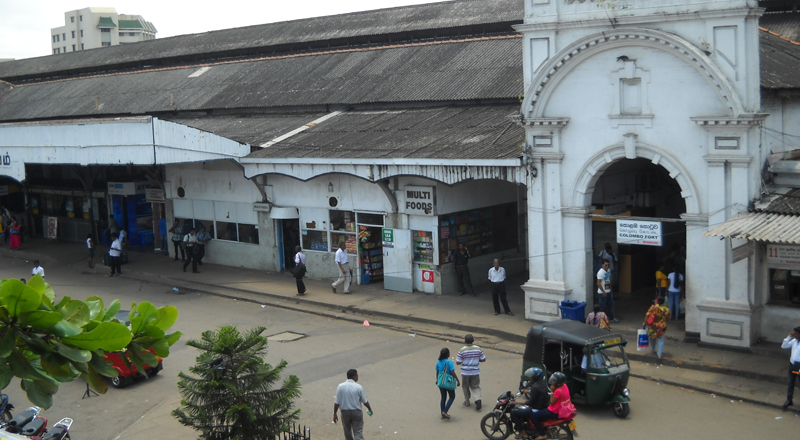 கோட்டை புகையிரத நிலையத்தில் விசேட பயணச்சீட்டு பரிசோதனை:  3 மணி நேரத்தில் மூன்று லட்சத்து 78,000 வருமானம்