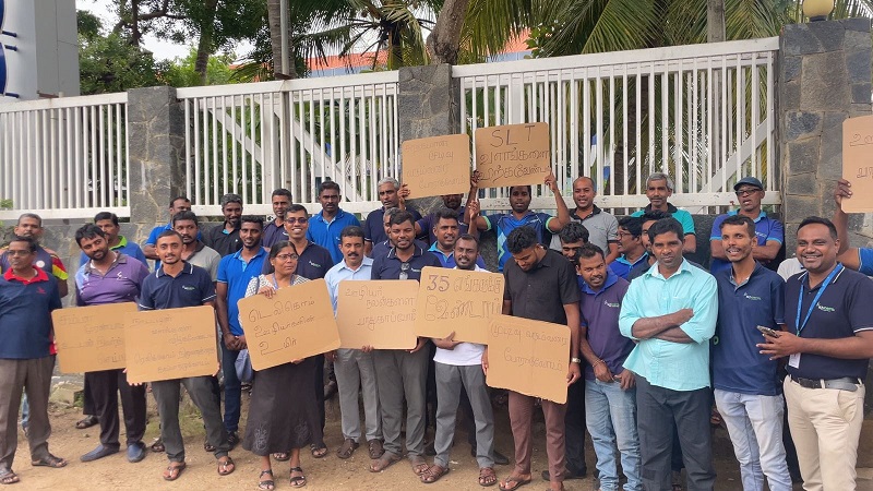 யாழில் சிறிலங்கா டெலிகொம் ஊழியர்கள் போராட்டம்!