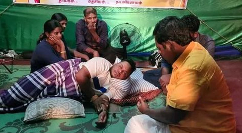 முல்லைத்தீவில் முன்னெடுக்கப்பட்டு வரும் உண்ணாவிரத போராட்டம்: அனைத்து தரப்பினரும் ஆதரவு