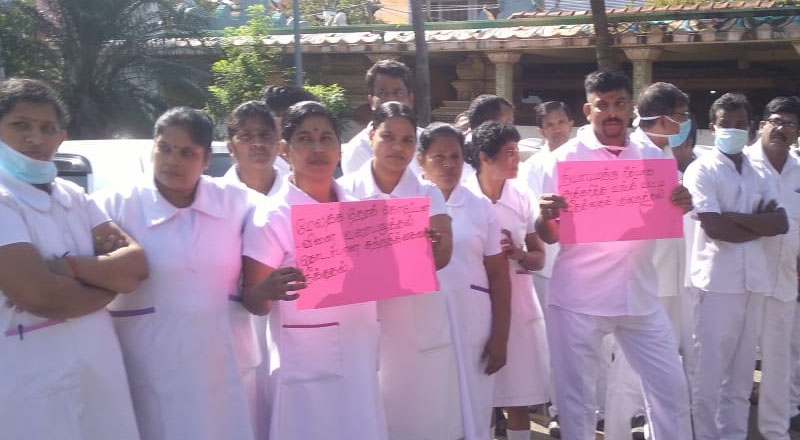 அரசாங்கத்தை எதிர்த்து யாழ். போதனா வைத்தியசாலையில் பணி பகிஸ்கரிப்பு!