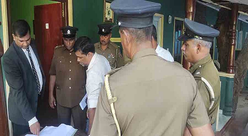 மகனின் கிரிக்கெட் மட்டையால் கடுமையாகத் தாக்கப்பட்ட தந்தை மரணம் - மகன் கைது