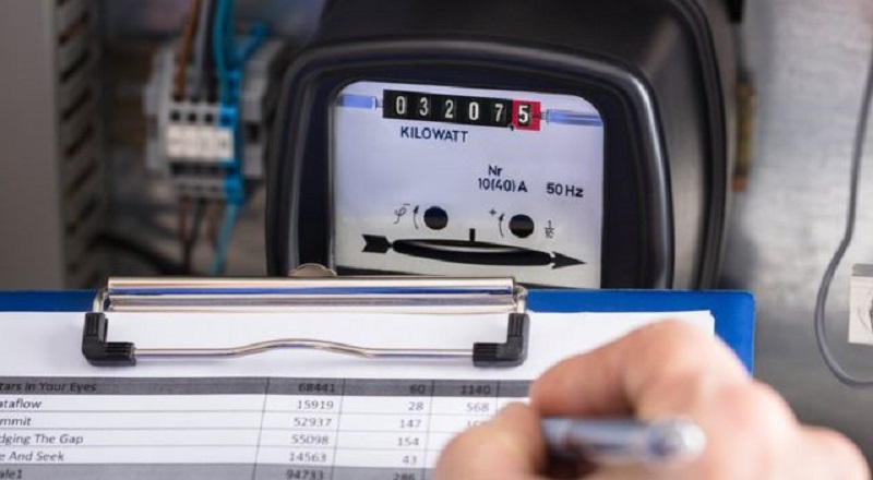 மின் கட்டண திருத்தம் தொடர்பில் பொதுப் பயன்பாடுகள் ஆணைக்குழுவிடம் கையளிக்கப்பட்டது