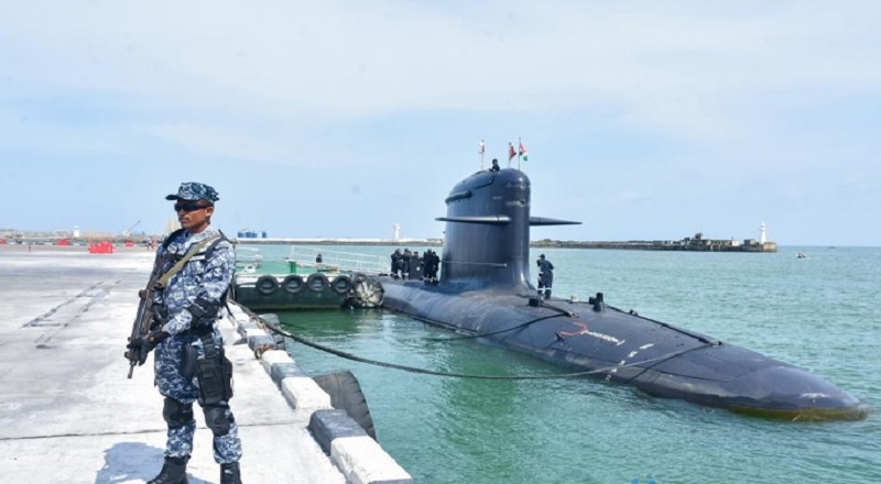 துறைமுகத்தை வந்தடைந்த இந்திய கடற்படைக்குச் சொந்தமான நீர்மூழ்கிக் கப்பல் கொழும்பு