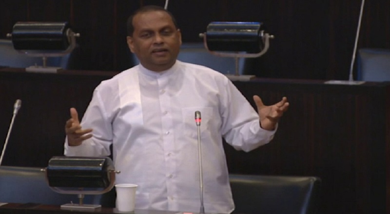 கடைக்குச் சென்று அரிசியின் சரியான விலையை அறிந்து கொள்ளுங்கள் : மஹிந்த அமரவீர சஜித் மோதல்