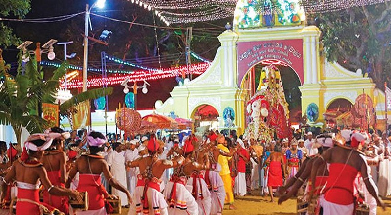 ருஹுணு கதிர்காம தேவாலயத்தின் எசல பெரஹெரவை முன்னிட்டு விசேட பொலிஸ் பாதுகாப்பு