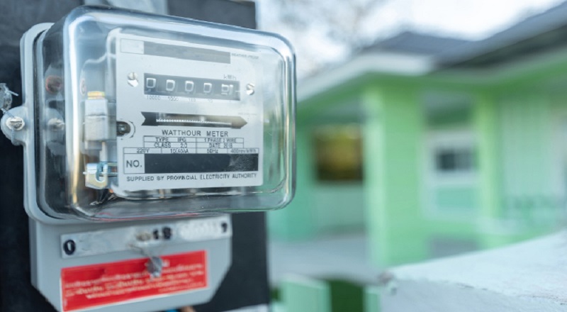 மின் கட்டணத்தைக் குறைப்பது குறித்து எதிர்வரும் வெள்ளிக்கிழமை தீர்மானம்