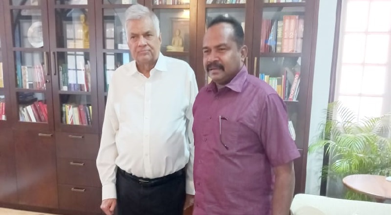 ரணில், கருணா திடீர் சந்திப்பு: இலங்கையில் நடக்கப்போகும் மாற்றம் என்ன?