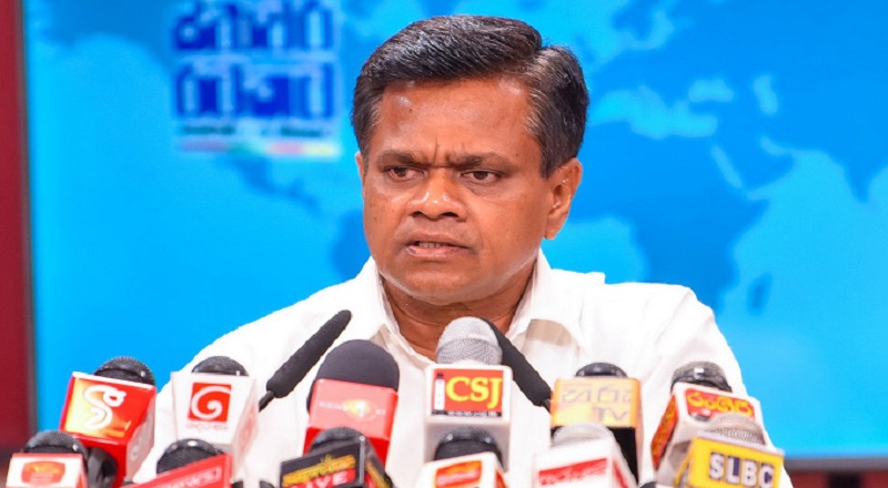 கைவிடப்பட்டுள்ள வயல்களில் மீண்டும் பயிர்ச் செய்கையை ஆரம்பிக்க அரசாங்கம் திட்டம்