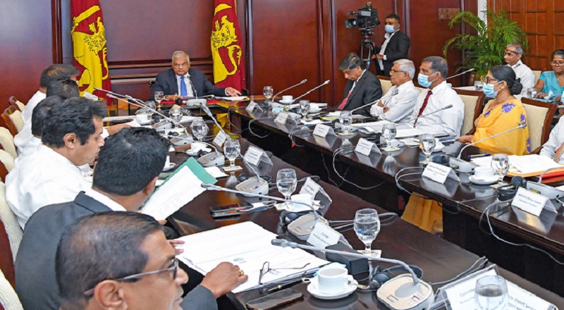 இரத்தினக்கல் மற்றும் ஆபரண தொழில் சார் ஏற்றுமதி மற்றும் மீள் ஏற்றுமதியை மேம்படுத்த தீர்மானம்