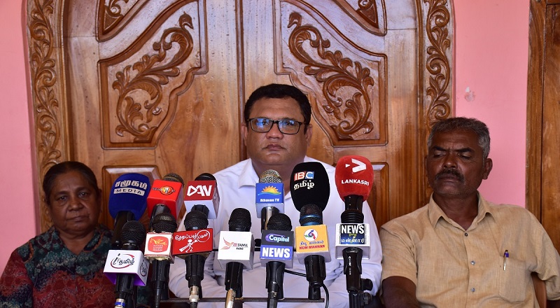 இந்திய மீனவர்கள் அத்து மீறி இலங்கை கடற்பரப்பில் நுழைந்து மீன்பிடி நடவடிக்கை