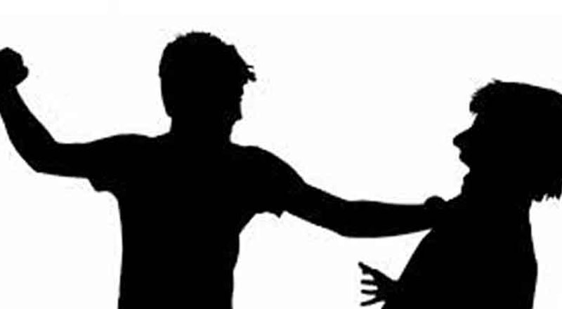 தந்தைக்கும்  மகனுக்கும் இடையில் ஏற்பட்ட மோதல்: தந்தை உயிரிழப்பு  