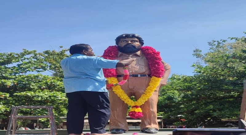 EPRLF தலைவர் அமரர் பத்மநாபா அவர்களுக்கு வவுனியாவில் சிலை நிறுவப்பட்டது (புகைப்படங்கள் உள்ளே)