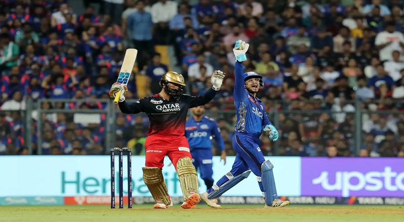 IPL Match54 - மும்பை அணிக்கு எதிராக 199 ஓட்டங்களை குவித்த பெங்களூரு அணி