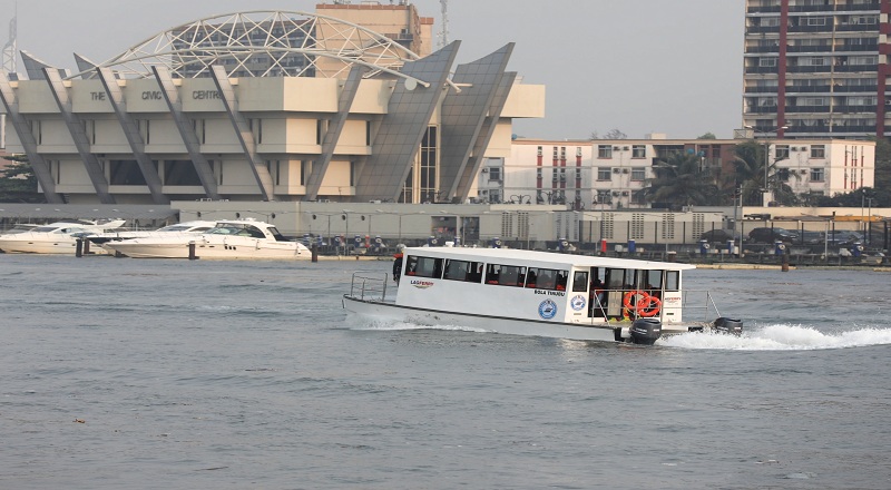 நைஜீரியாவில் படகு கவிழ்ந்து விபத்துக்குள்ளானதில் 17 பேர் மரணம்