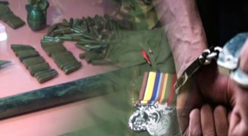 இராணுவ சீருடை, வாள் மற்றும் 5 தோட்டாக்களுடன் சந்தேகநபர் ஒருவர் கைது