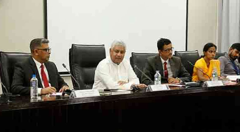 வெளிநாட்டவர்களுக்கான விசாக் கட்டணத்தினை திருத்த அனுமதி!