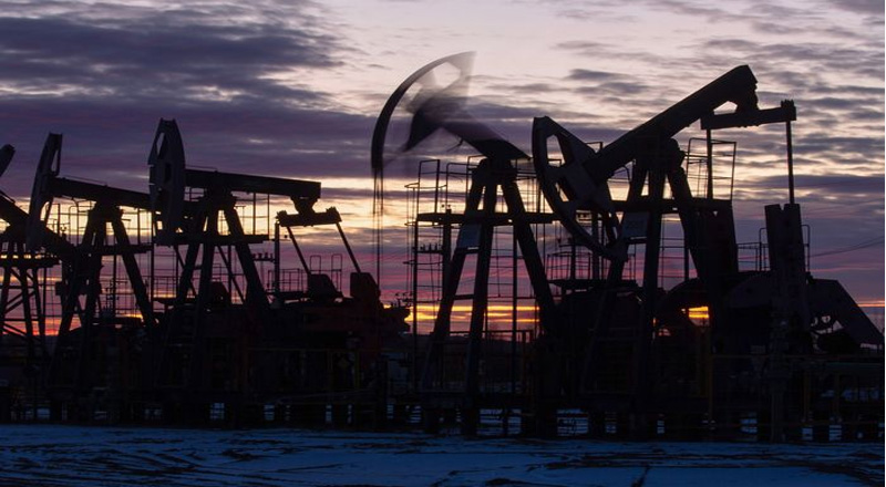 சவூதி அரேபியா எண்ணெய் உற்பத்தியை குறைக்கவுள்ளதால், எண்ணெய் விலைகள் சடுதியாக அதிகரிப்பு.