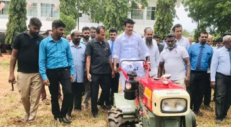 கிழக்குமாகாண விவசாய நிறுவனங்களுக்கு இரு சக்கர உழவு இயந்திரங்கள் ஆளுநரால் கையளிப்பு!
