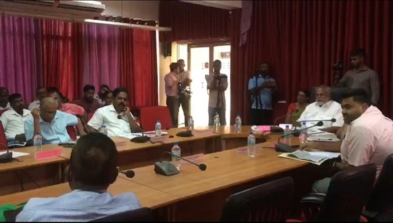 பூநகரியில் காற்றாலை மின் உற்பத்தி நிலையம்; அனுமதி குறித்து விசேட கூட்டம்!