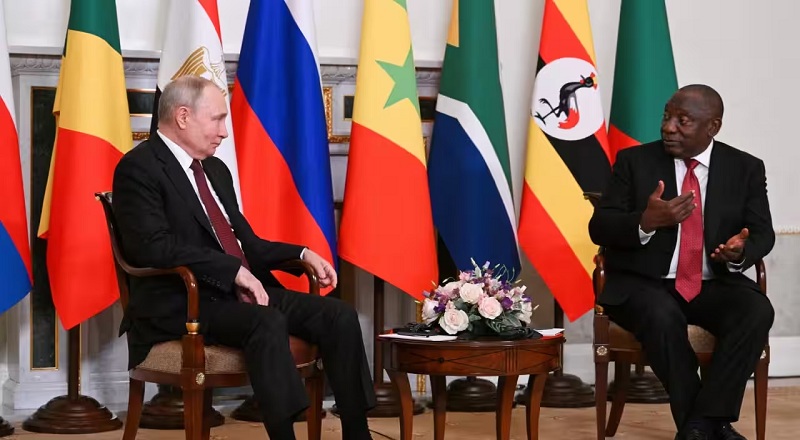 உக்ரைன் போரை முடிவுக்கு கொண்டு வர தென் ஆப்பிரிக்க ஜனாதிபதி வலியுறுத்தல்