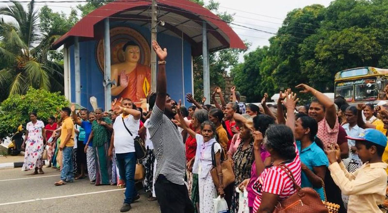 வரலாற்றுச் சிறப்புமிக்க விகாரைக்கு அருகில் மதுபான சாலை! வெடித்த போராட்டம்