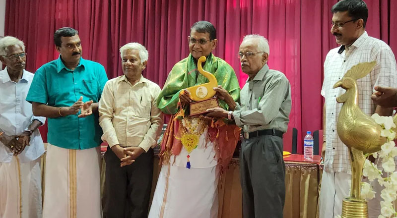 இங்கிலாந்தை சேர்ந்த எழுத்தாளர் செல்வராஜாவின் யாழ்ப்பாண பொது நூலகம் நூல் வெளியீடு!