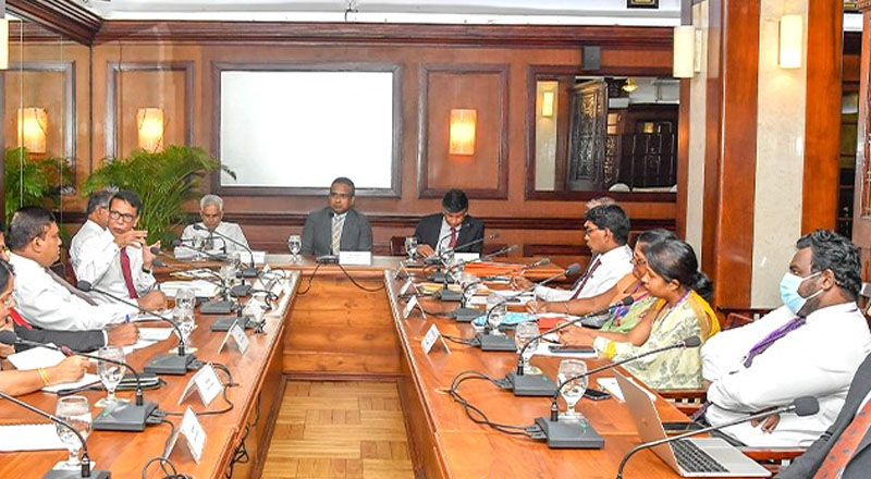 வேலை இழந்தவர்களை மீண்டும் வேலைக்கு அமர்த்துவதற்கு நடவடிக்கை!