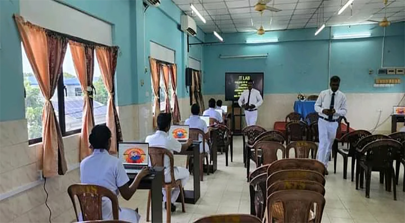 யாழ். தாதியர் பயிற்சிக் கல்லுாரியில் நவீன கணினி ஆய்வு கூடம் திறப்பு