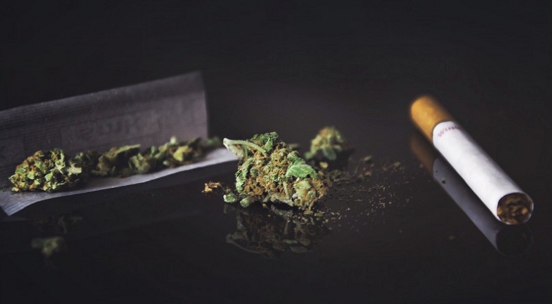 நாட்டில் புகையிலை மற்றும் கஞ்சா பாவனையாளர்களின் எண்ணிக்கை அதிகரிப்பு