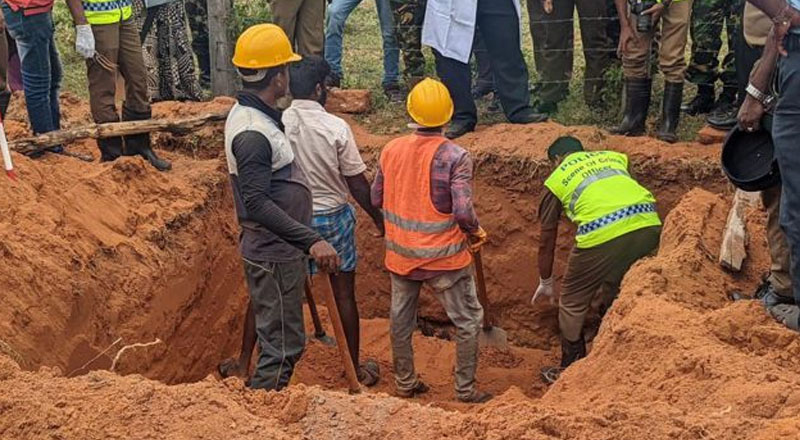 கொக்குத்தொடுவாய் மனிதப் புதைகுழி: அகழ்வுப்பணிகளை மீண்டும் ஆரம்பிக்க தீர்மானம்