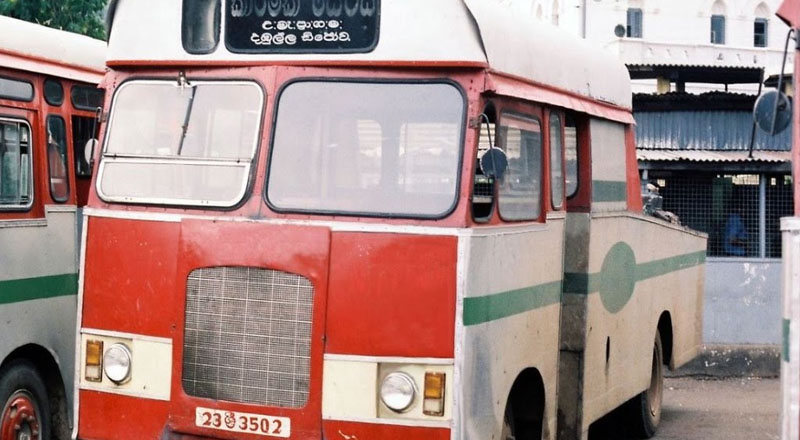 பாரிய தீ விபத்தில் இருந்து காப்பாற்றப்பட்ட  99 பேருந்துகள்