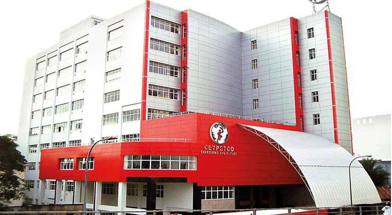 கொழும்பில் எண்ணெய் நிறுவனத்தில் தீ விபத்து