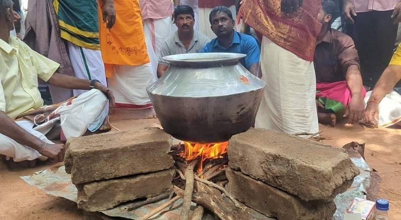 குருந்தூர் மலை ஆதிசிவன் ஐயனார் ஆலய பொங்கல் உற்சவம்(போட்டோ இணைப்பு)