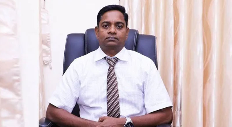 வடக்கில் 50 வைத்தியர்களும் 20 தாதியர்களும் நாட்டை விட்டு வெளியேற்றம்!  த. சத்தியமூர்த்தி