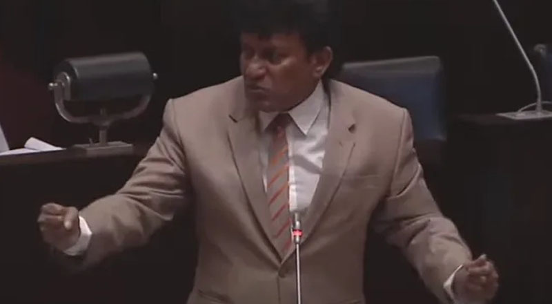 யாரேனும் அடித்தால் நாமும் அடிக்க வேண்டும்! மனோ கணேசன்