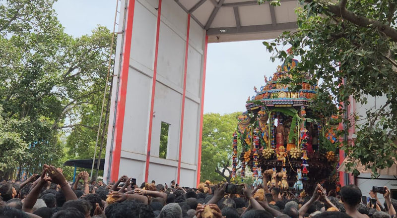 தேரேறி அருள் பாலித்தார் அன்னதானக் கந்தன்: பெருமளவாக திரண்ட பக்தர்கள்
