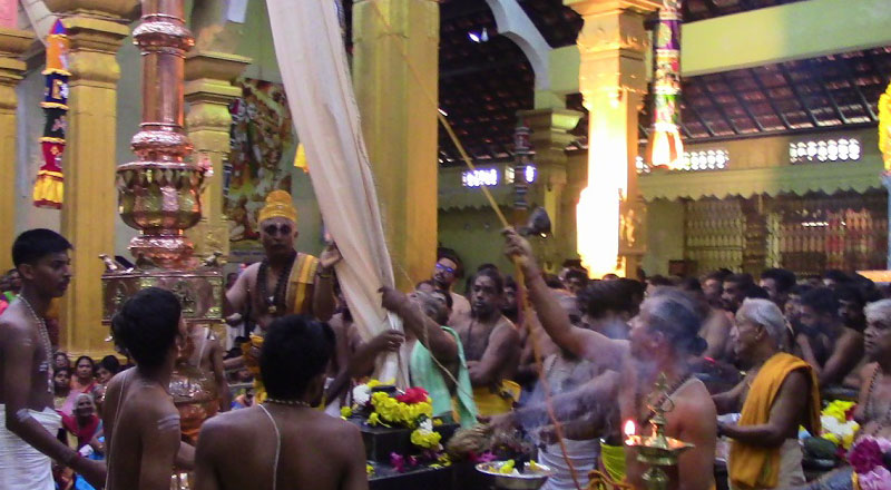 வரலாற்று சிறப்புமிக்க வடமராட்சி வல்லிபுர ஆழ்வார் ஆலய கொடியேற்றம்!