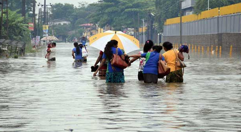 மோசமான காலநிலையால் 3 மாவட்டங்களில் 5051 பேர் பாதிப்பு