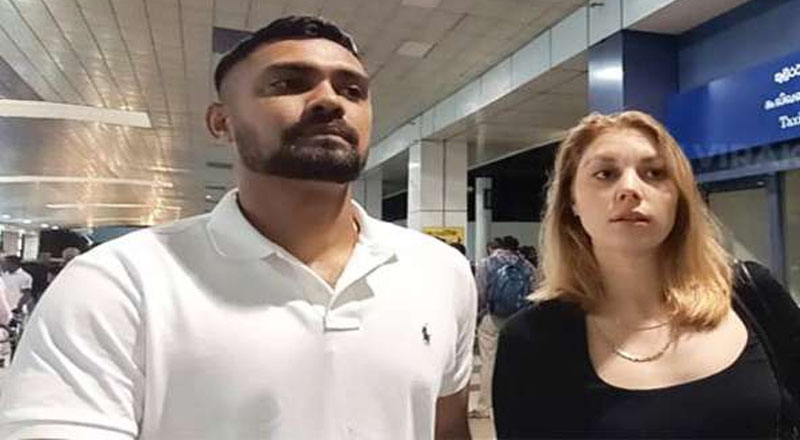 தனுஷ்க்க குணதிலகவுடன் வந்த பெண் யார்? வெளியான தகவல்