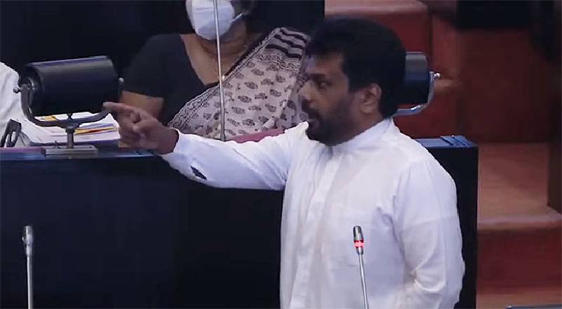 பந்துலவும் பொருளாதார குற்றவாளியே - அநுர காட்டம்!