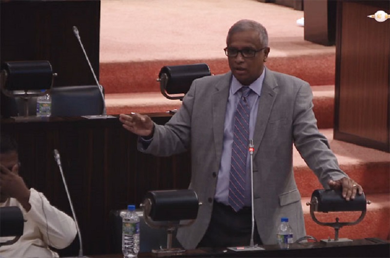 ராஜபக்ஷர்கள் உடனடியாக பதவி விலக வேண்டும்!