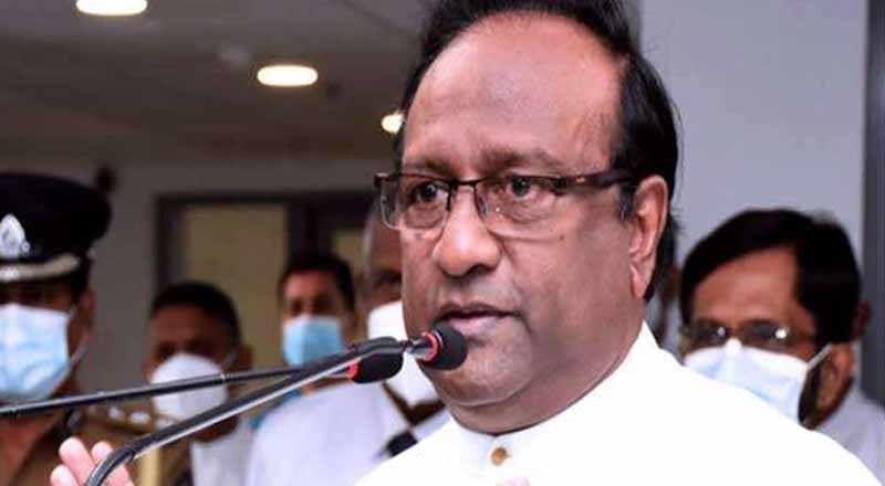 புலிகளை அழித்த கையுடன்  கூட்டமைப்பையும் தடை செய்திருக்கவேண்டும்! சரத் வீரசேகர