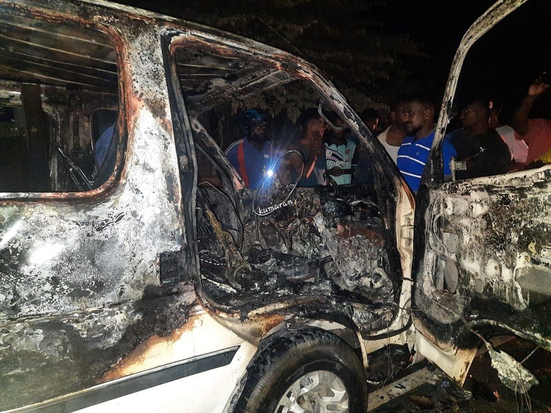 திடீரென தீப்பற்றிய வாகனம் - உரிமையாளருக்கு ஏற்பட்ட நிலை!