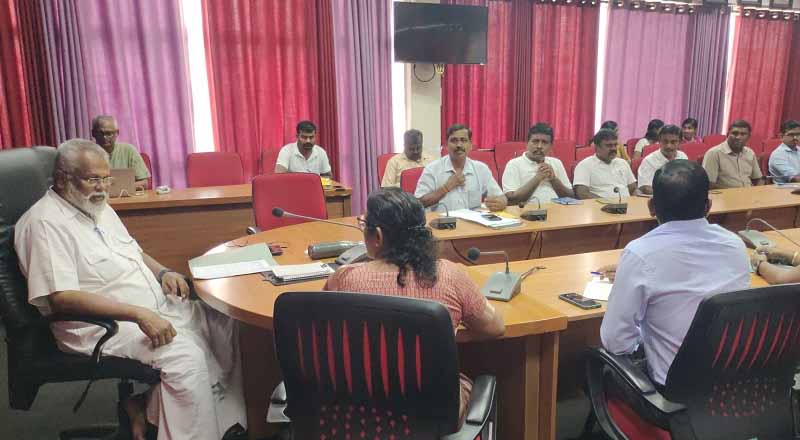 பளை காற்றாலை மின் உற்பத்தி நிலையத்தின் பெரும் தொகை பணம் மன்னாருக்கு: தடுத்து நிறுத்த நடவடிக்கை