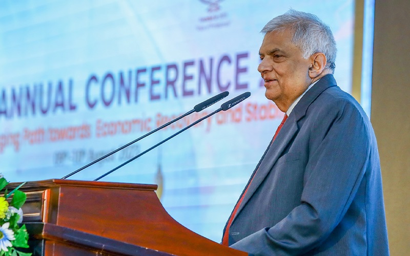 புதிய பொருளாதார கட்டமைப்பிற்குள் செல்வதே சிறந்தது என்கிறார் ரணில்!