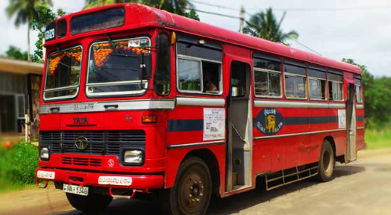 அடிக்கடி தடைப்படும் பருத்தித்துறை - கொழும்பு பஸ் சேவை! பயணிகள் விசனம்