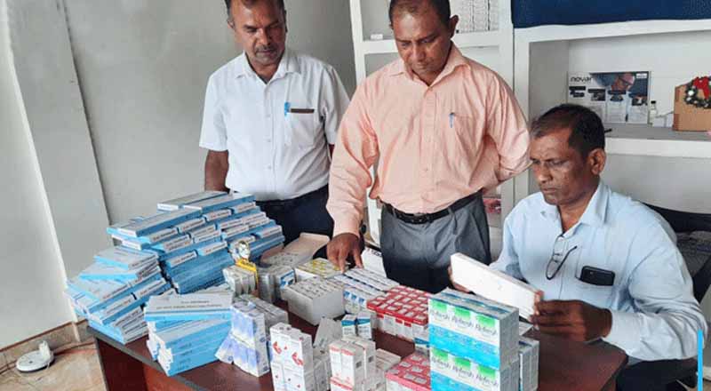 உரிமம் இல்லாத மருந்து கடையில் இருந்து 6 லட்சம் பெறுமதியான  கண் மருந்துகள் மீட்பு!